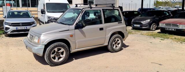 Suzuki Vitara image 2