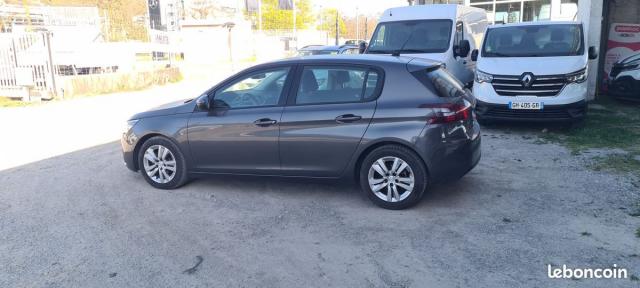 Peugeot 308 image 1