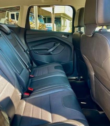Ford Kuga image 1