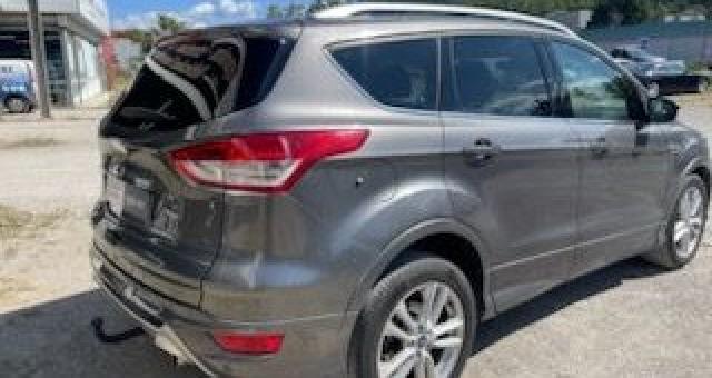 Ford Kuga image 2