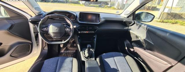 Peugeot 208 image 3