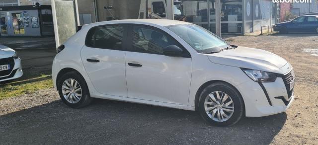 Peugeot 208 image 4