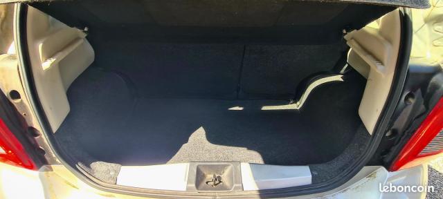 Nissan Micra image 4
