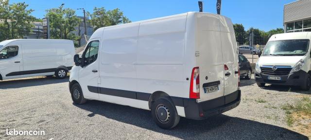 Renault Master image 2
