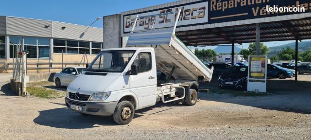 Mercedes Benz Benne image 2