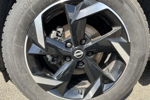 Nissan Juke image 8