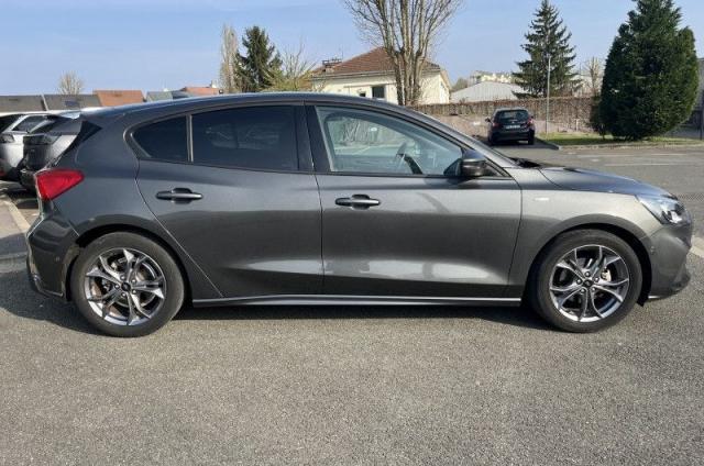 Ford Focus image 9