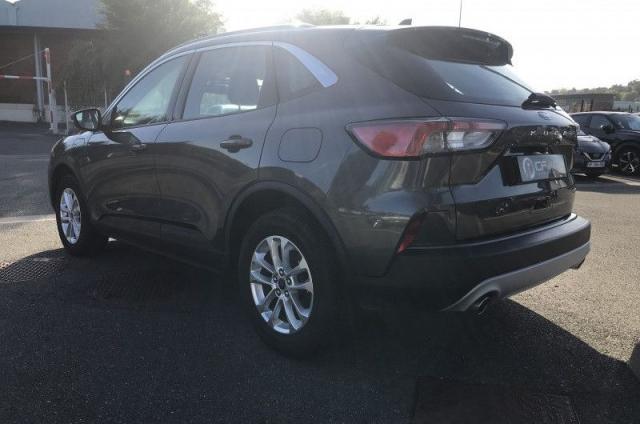 Ford Kuga image 7