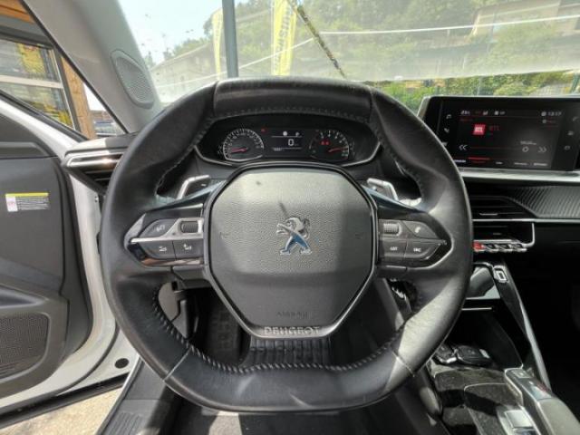 Peugeot 2008 image 7