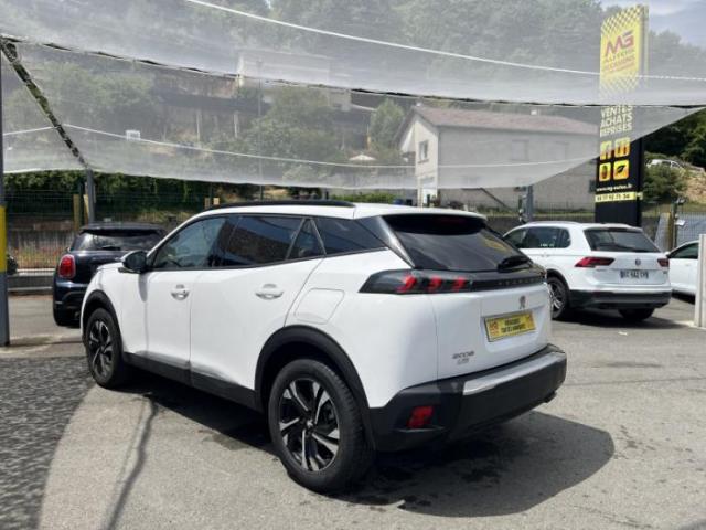 Peugeot 2008 image 8