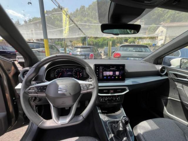 Seat Arona image 2