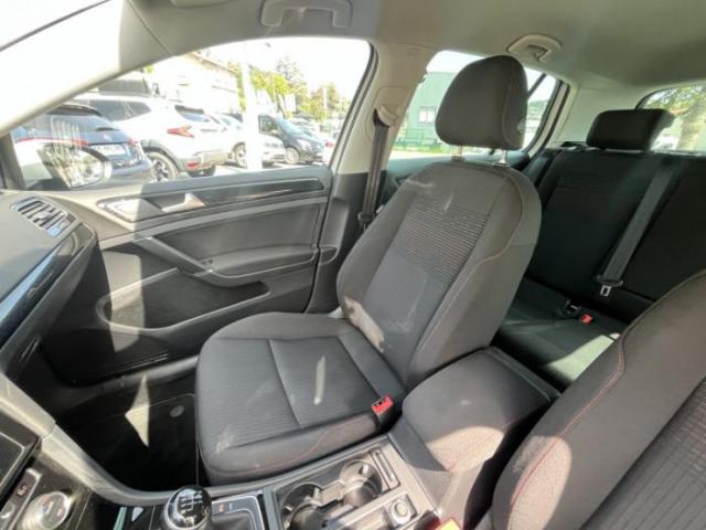 Volkswagen Golf image 7