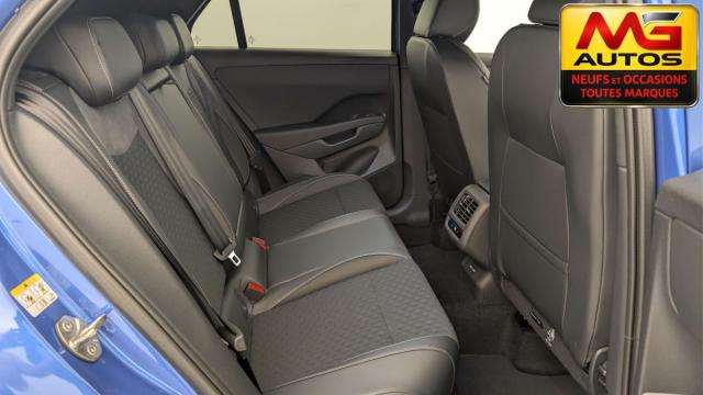 Volkswagen T-Roc image 2
