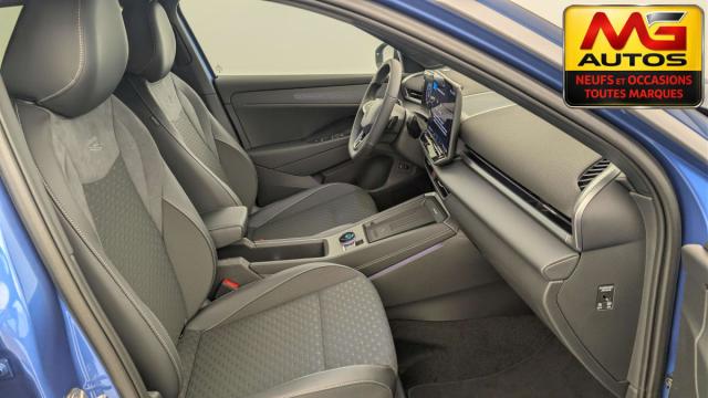 Volkswagen T-Roc image 6