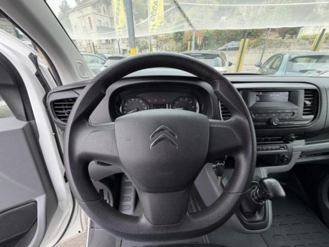 Citroen Jumpy image 3