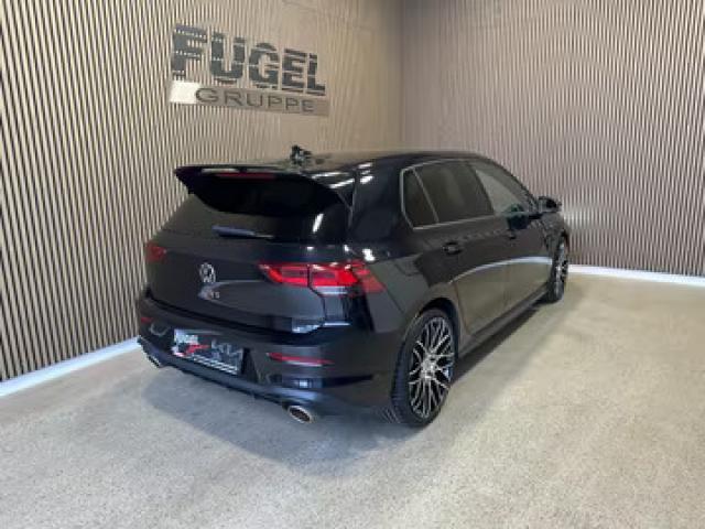Volkswagen Golf image 3