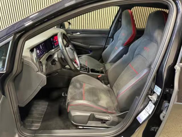 Volkswagen Golf image 4
