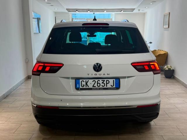 Volkswagen Tiguan image 2