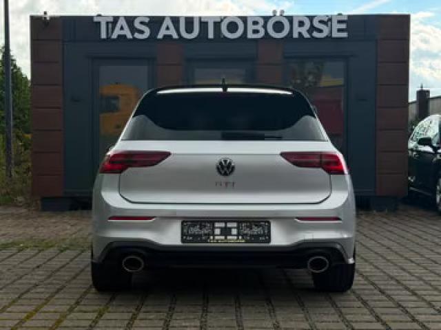 Volkswagen Golf image 7