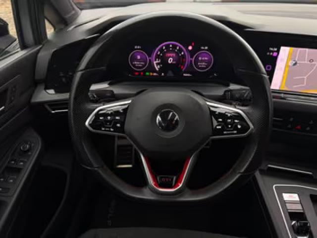 Volkswagen Golf image 3