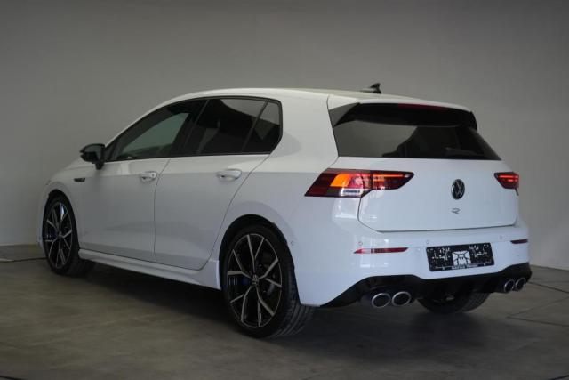Volkswagen Golf R image 3