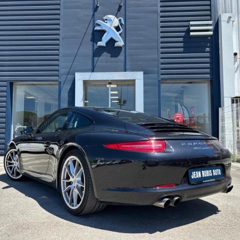 Porsche 911 image 2