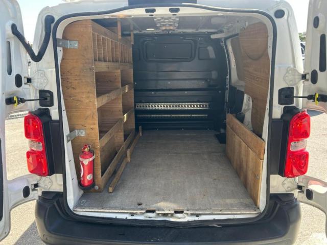 Citroen Jumpy image 2