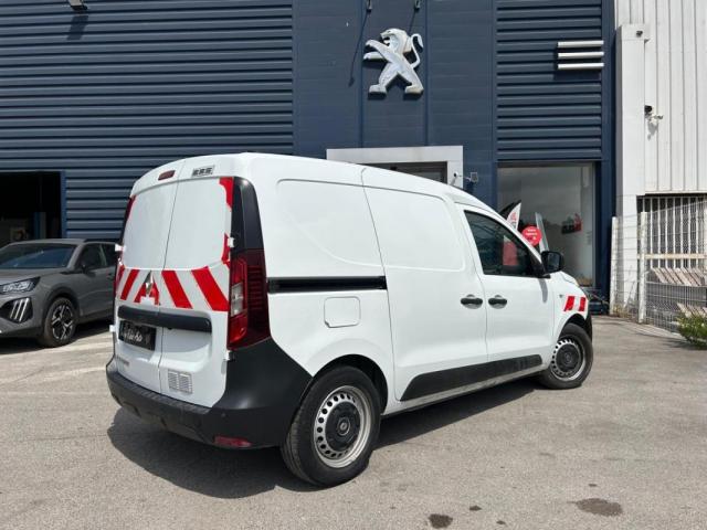 Renault Express Van image 2