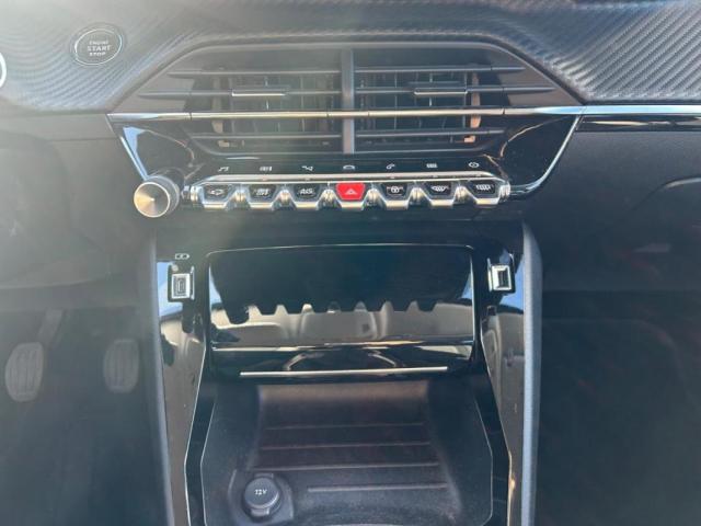 Peugeot 208 image 2