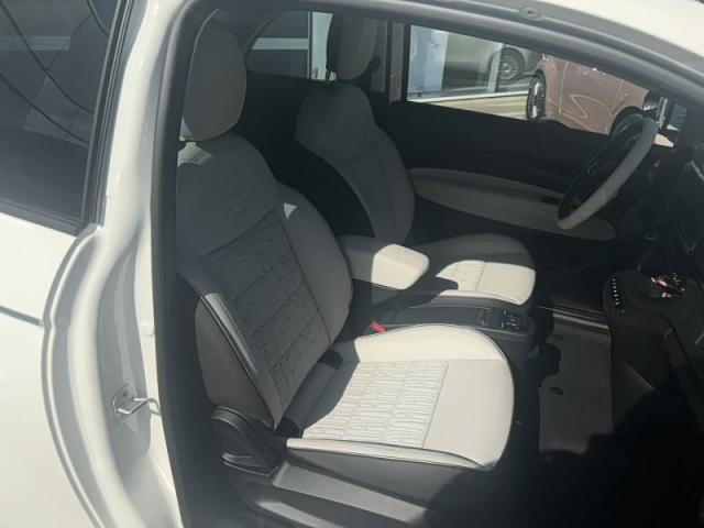 Fiat 500 image 2