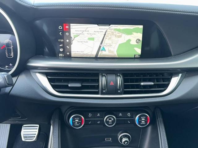 Alfa Romeo Stelvio image 7