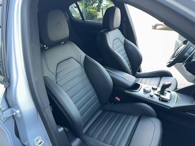 Alfa Romeo Stelvio image 3