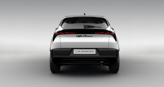 Alfa Romeo Junior image 1