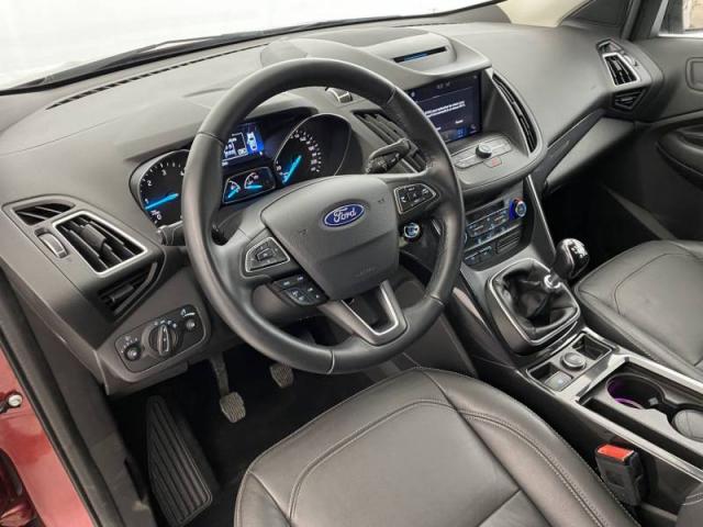 Ford Kuga image 2