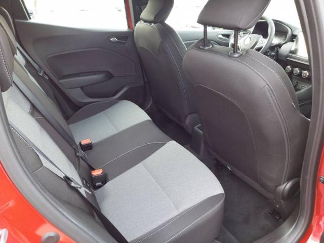 Renault Clio image 6