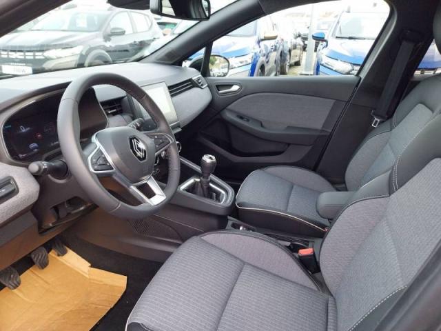 Renault Clio image 6