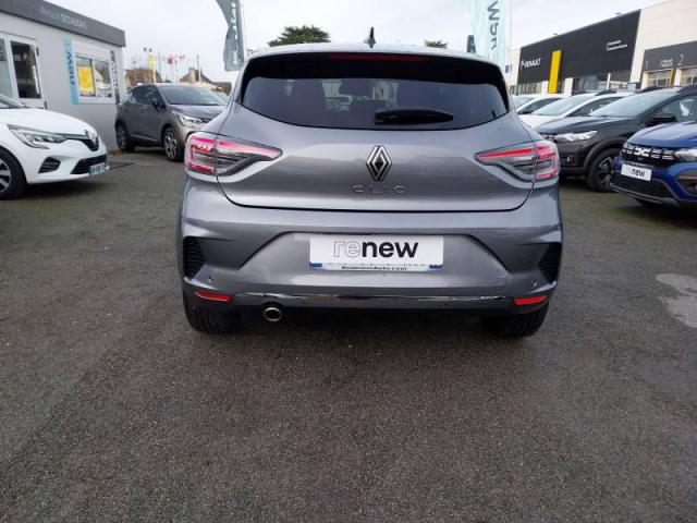 Renault Clio image 9