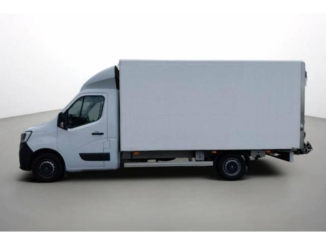 Renault Master image 2