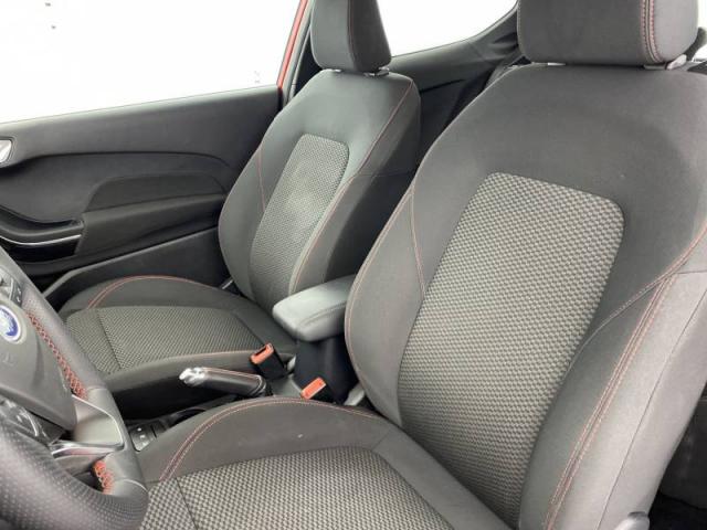 Ford Fiesta image 7