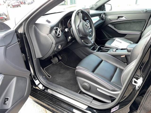 Mercedes Benz Cla image 8