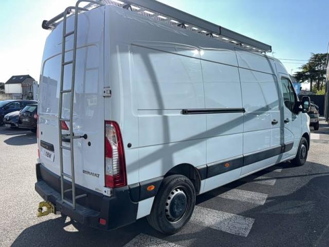 Renault Master image 1