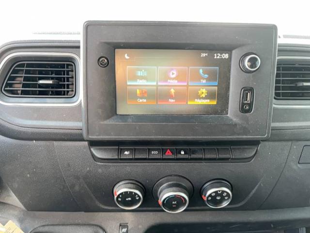Renault Master image 8