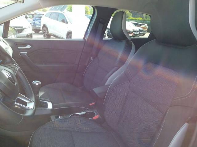Renault Captur image 1