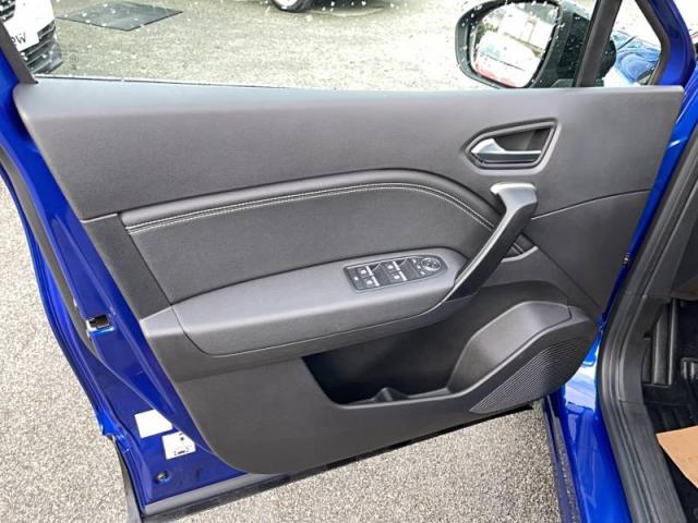 Renault Captur image 1
