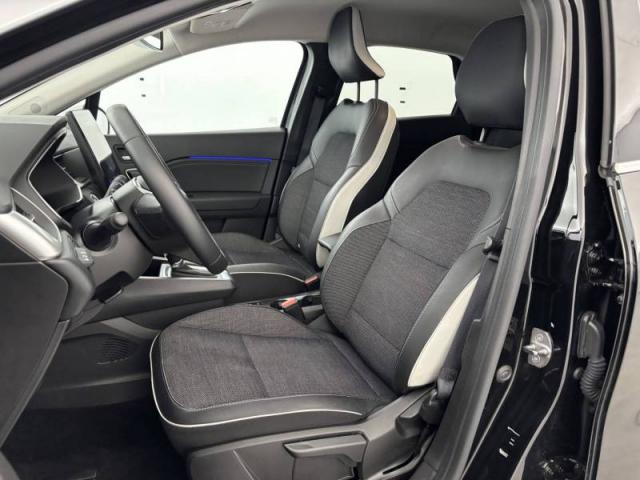 Renault Captur image 2