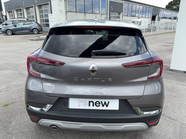 Renault Captur image 2