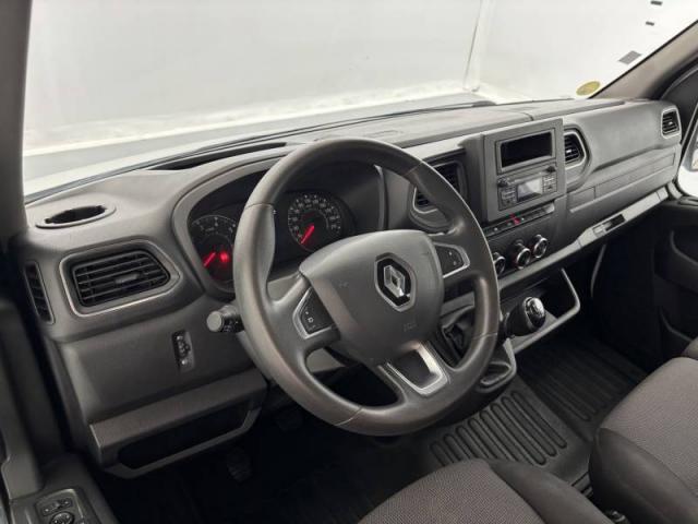 Renault Master image 1