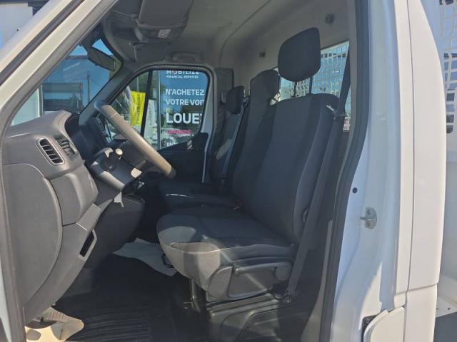 Renault Master image 1