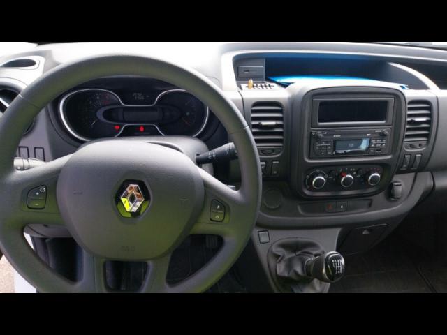 Renault Trafic image 3