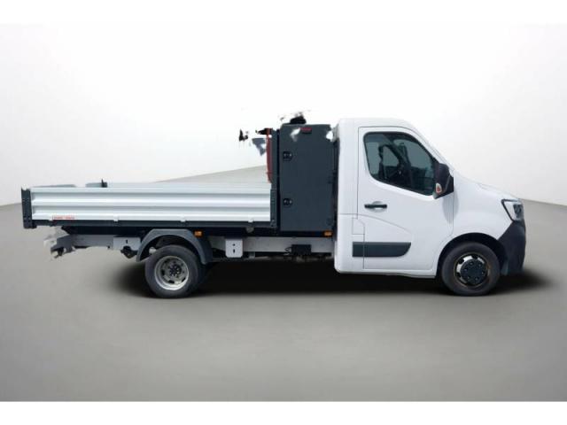Renault Master image 1